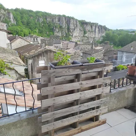Appartement Meuble 2 Etoiles, Belle Vue De *