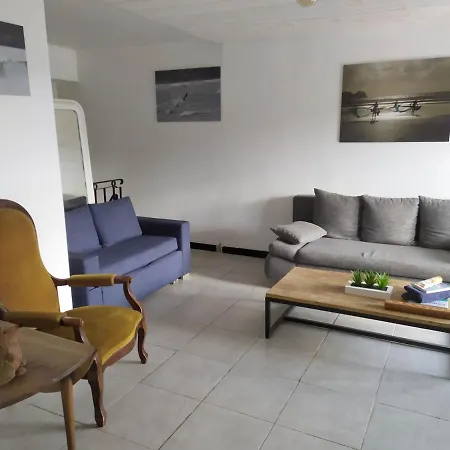 Meuble 2 Etoiles, Belle Vue De Appartement Vogue